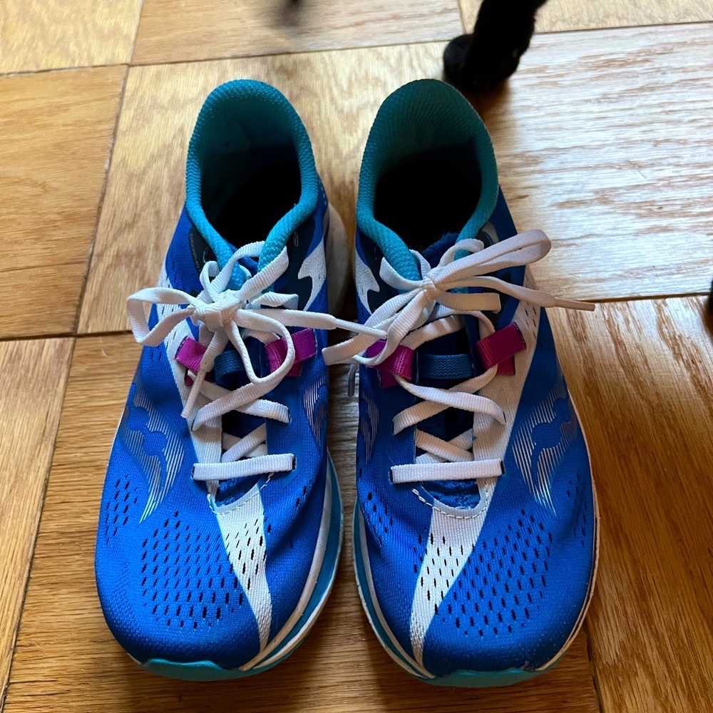 Saucony Endorphin Pro 2 women’s 6.5 road running shoe